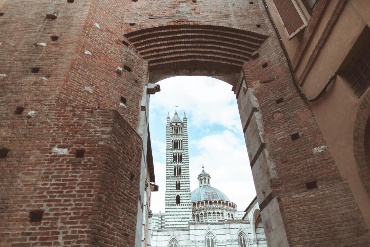 Torre Del Fuggisole Hotel Siena Exterior foto
