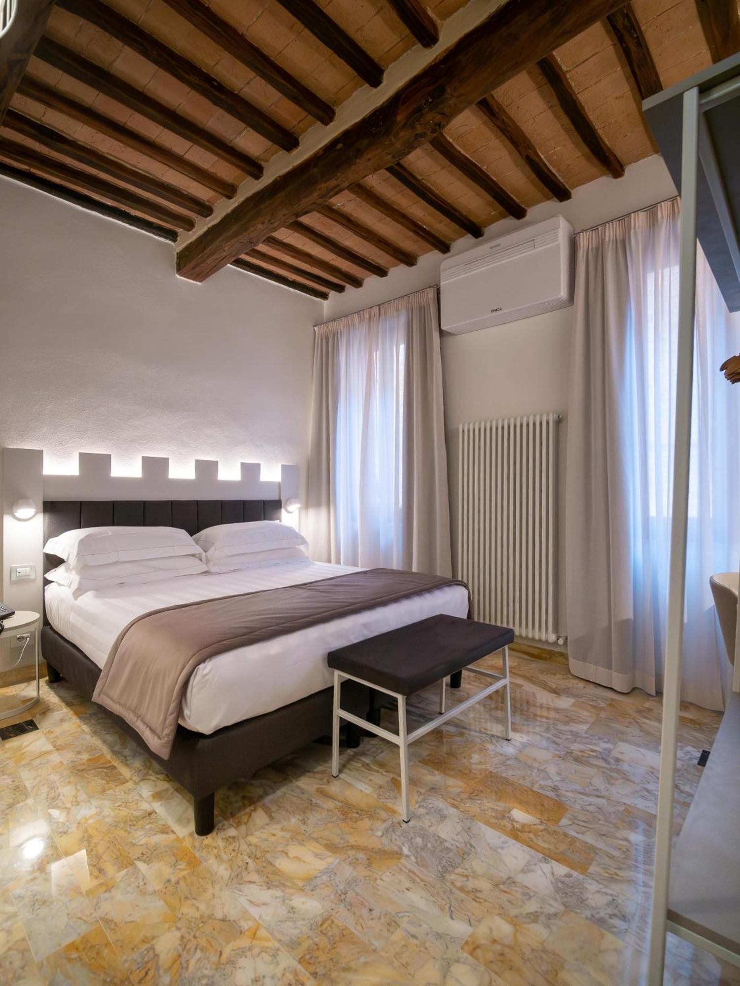 Torre Del Fuggisole Hotel Siena Exterior foto